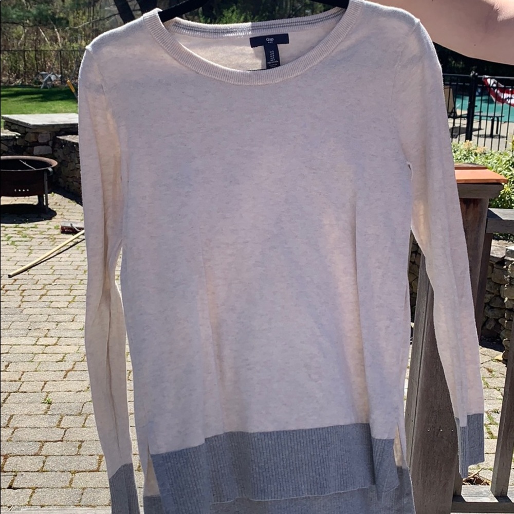 Gap Light Sweater